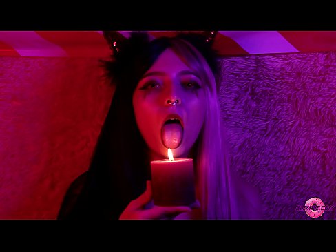 ❤️ Strastveno pušenje od seksi sukubusa s ispunjenim ustima ❤ Porno kod nas ❤